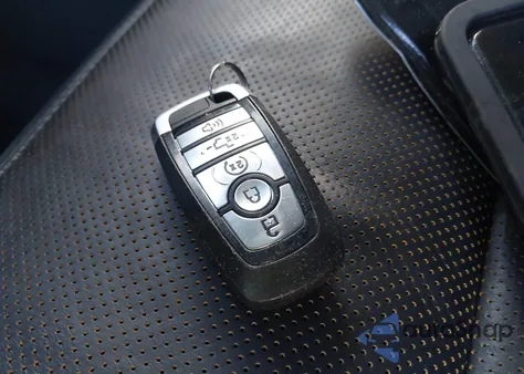 2025 Ford F-150 Tremor z USA, uszkodzony, nr VIN 1FTFW4L85SFB24914